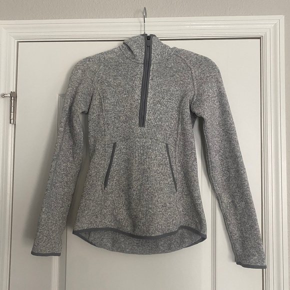 Lululemon jacket size 2 - Picture 1 of 4
